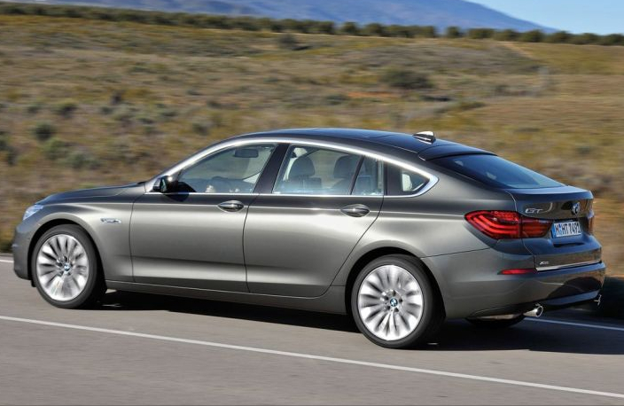 翻新一辆"残破不堪"的11年宝马535GT，16万公里了，还想再战10年