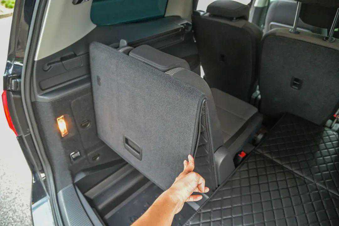 大众 夏朗：12万不到，买2.0T进口7座MPV，宜商宜家好实用