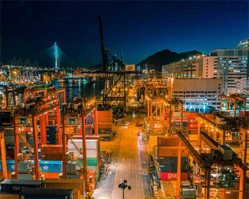 带大梁够硬派，起售不到12万，2.0T+8AT+四驱，试驾福田大将军