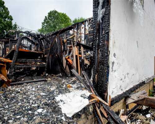 空间超大实用，配可闭缸技术，试驾大众蔚揽