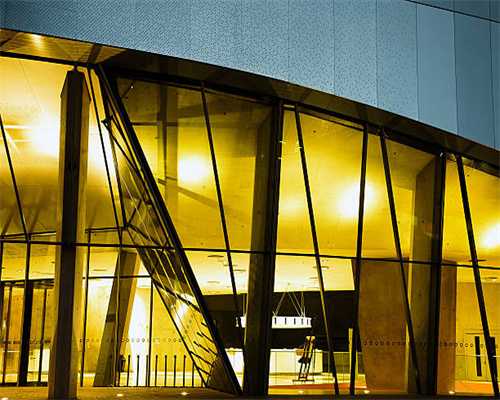 主流豪华车排名：劳斯莱斯第一，路虎第七