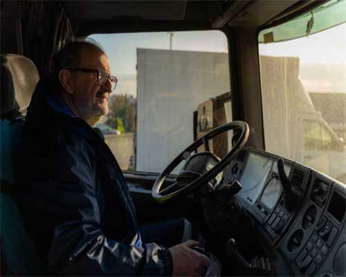 广州各大批发市场已经有了“年味” 货运平台去年12月运输量环比增长150%