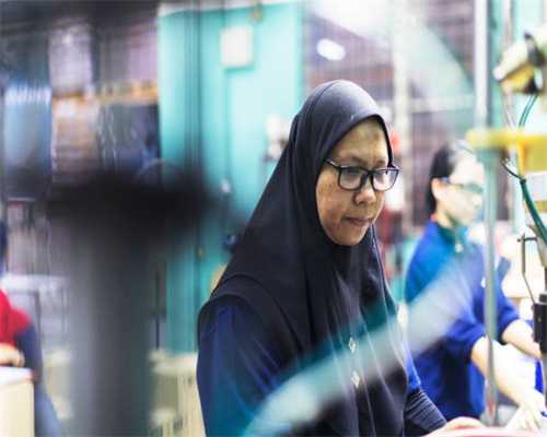 景逸X5最低7.99万起售 欢迎试乘试驾