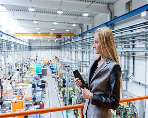 长安欧尚A600实车曝光，没错，就是雷克萨斯的味道