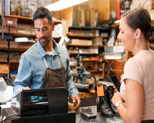 新车 | 约人民币19万起，福特新款福克斯实车发布，三缸机仍是主力