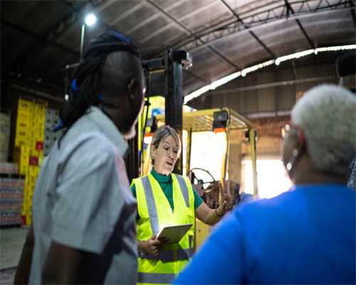 天津空港二手车市场
