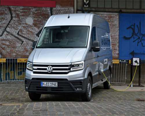 超6千平超大瓜子二手车直卖店入驻 200辆精选二手车