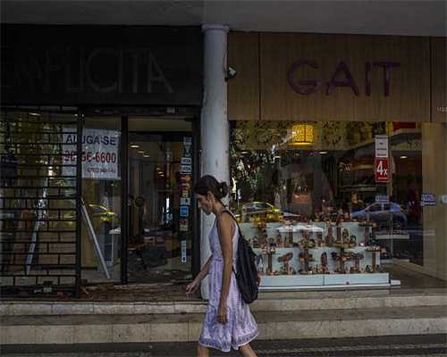 福建奔驰新威霆正式上市 售价29.9-33.9万元