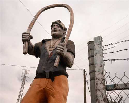 榴莲每斤降至20多元，“果中贵族”更亲民了